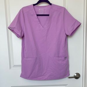 Casma 3-pocket Scrub Top